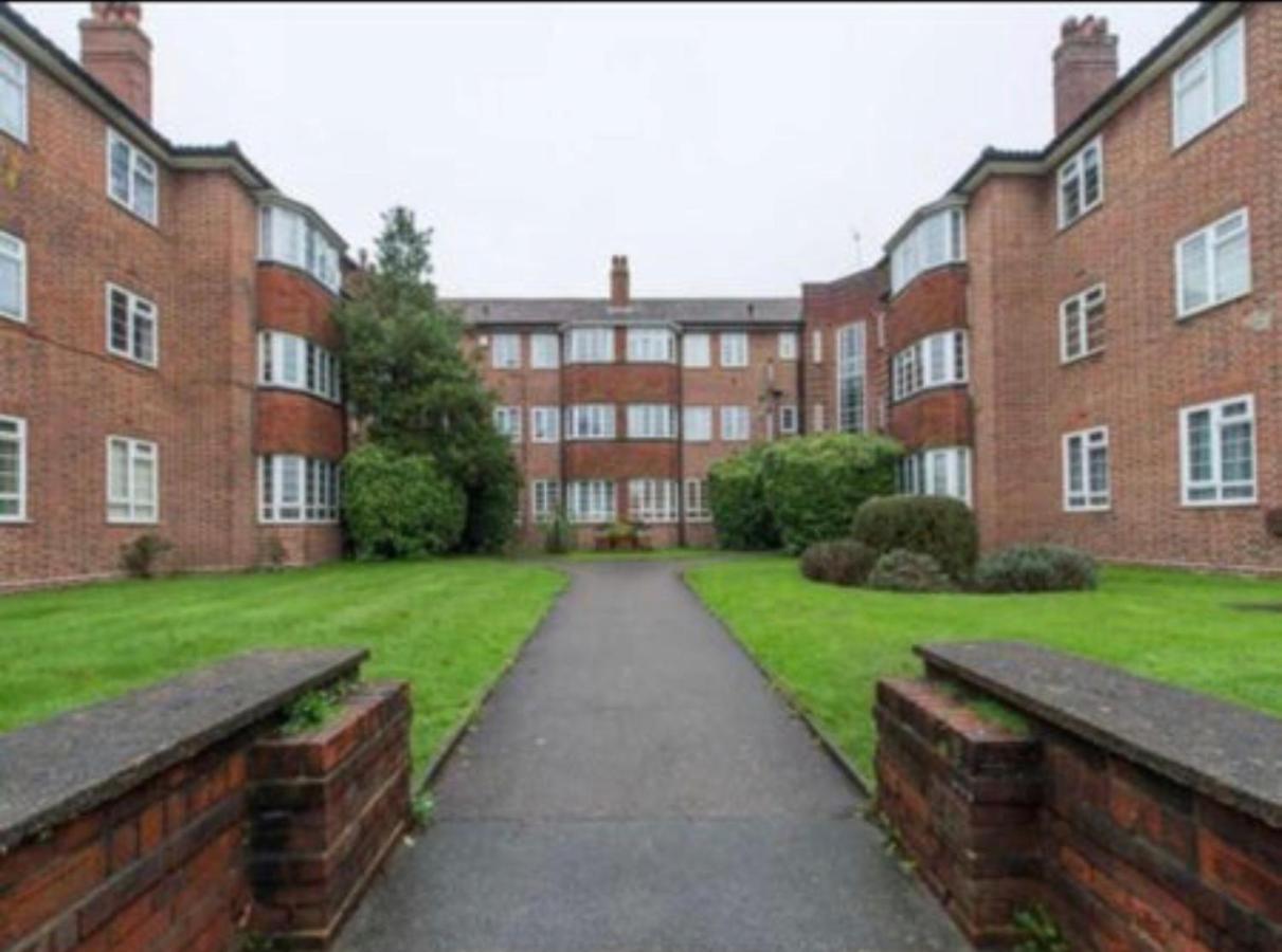 Beddington Park Lodge West วอลลิงตัน ภายนอก รูปภาพ